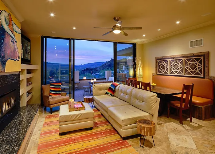 Summit - Stunning Mountain Views - Hot Tub Cave Creek