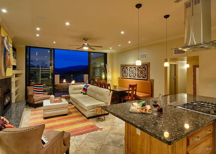 Summit - Stunning Mountain Views - Hot Tub Hotel Cave Creek