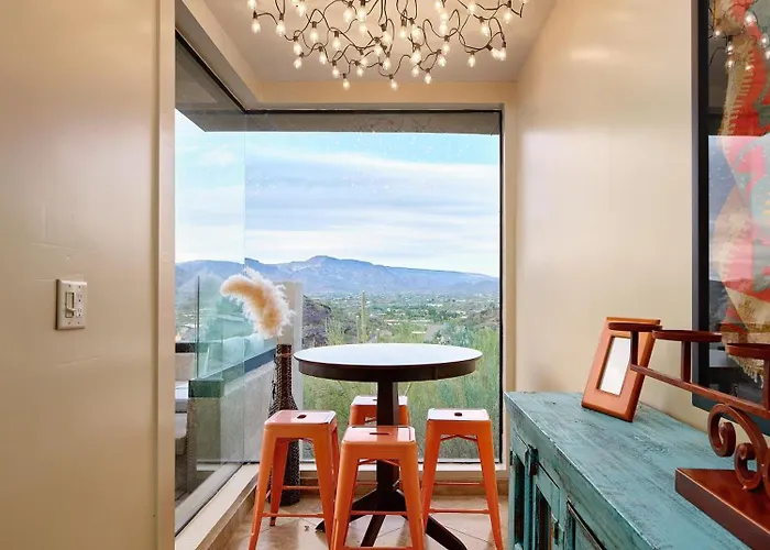 Summit - Stunning Mountain Views - Hot Tub Hotel